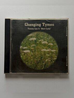 CD — Black/Clear Jewel Case